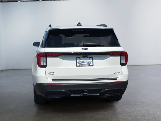 Certified 2025 Ford Explorer ST-Line AWD/4WD image 4