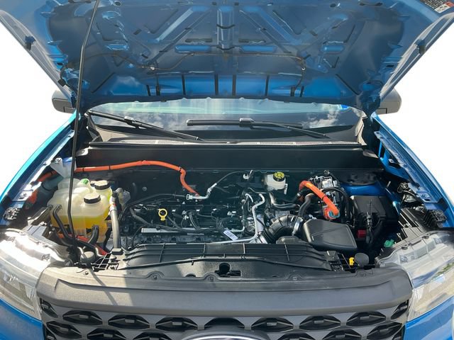 Certified 2025 Ford Maverick XL FWD image 20