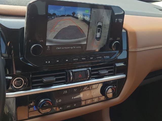 Used 2023 Nissan Pathfinder Platinum FWD image 28