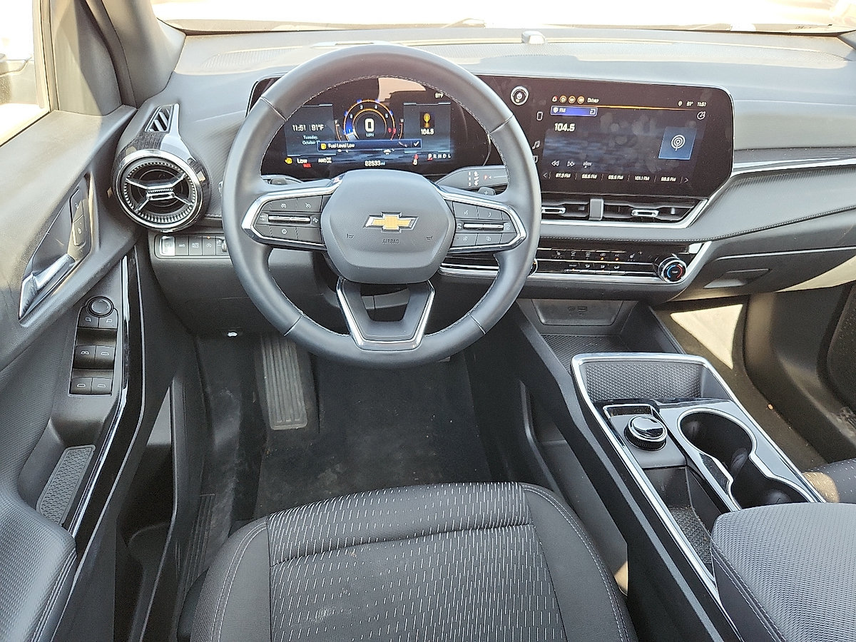 Used 2026 Chevrolet Equinox LT AWD/4WD image 13