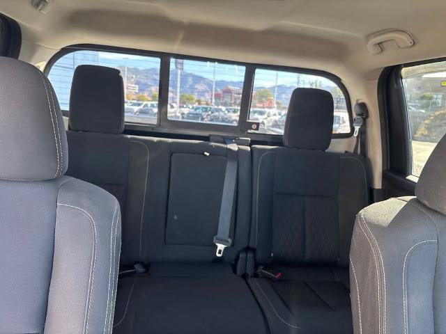 Used 2018 Nissan Titan SV w/ SV Convenience Package AWD/4WD image 31