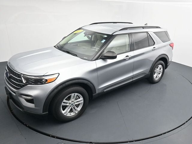 Certified 2022 Ford Explorer XLT w/ Equipment Group 202A AWD/4WD image 31