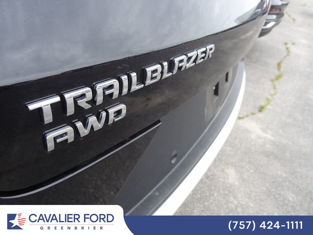 Used 2022 Chevrolet TrailBlazer LT w/ Convenience Package AWD/4WD image 8