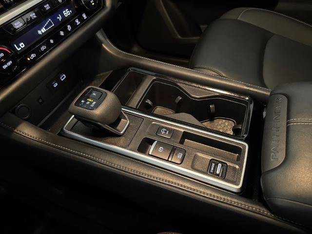 Used 2023 Nissan Pathfinder SL w/ SL Premium Package FWD image 30