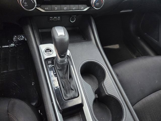 Used 2025 Nissan Altima 2.5 SV FWD image 8