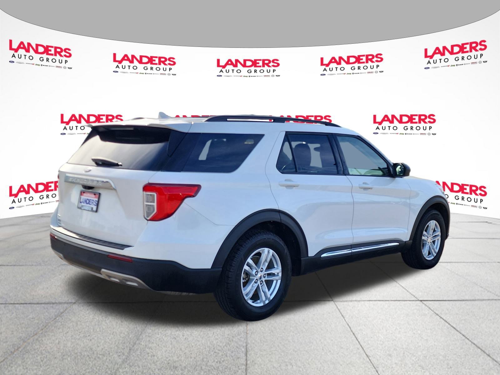 Certified 2023 Ford Explorer XLT w/ Equipment Group 202A image 3