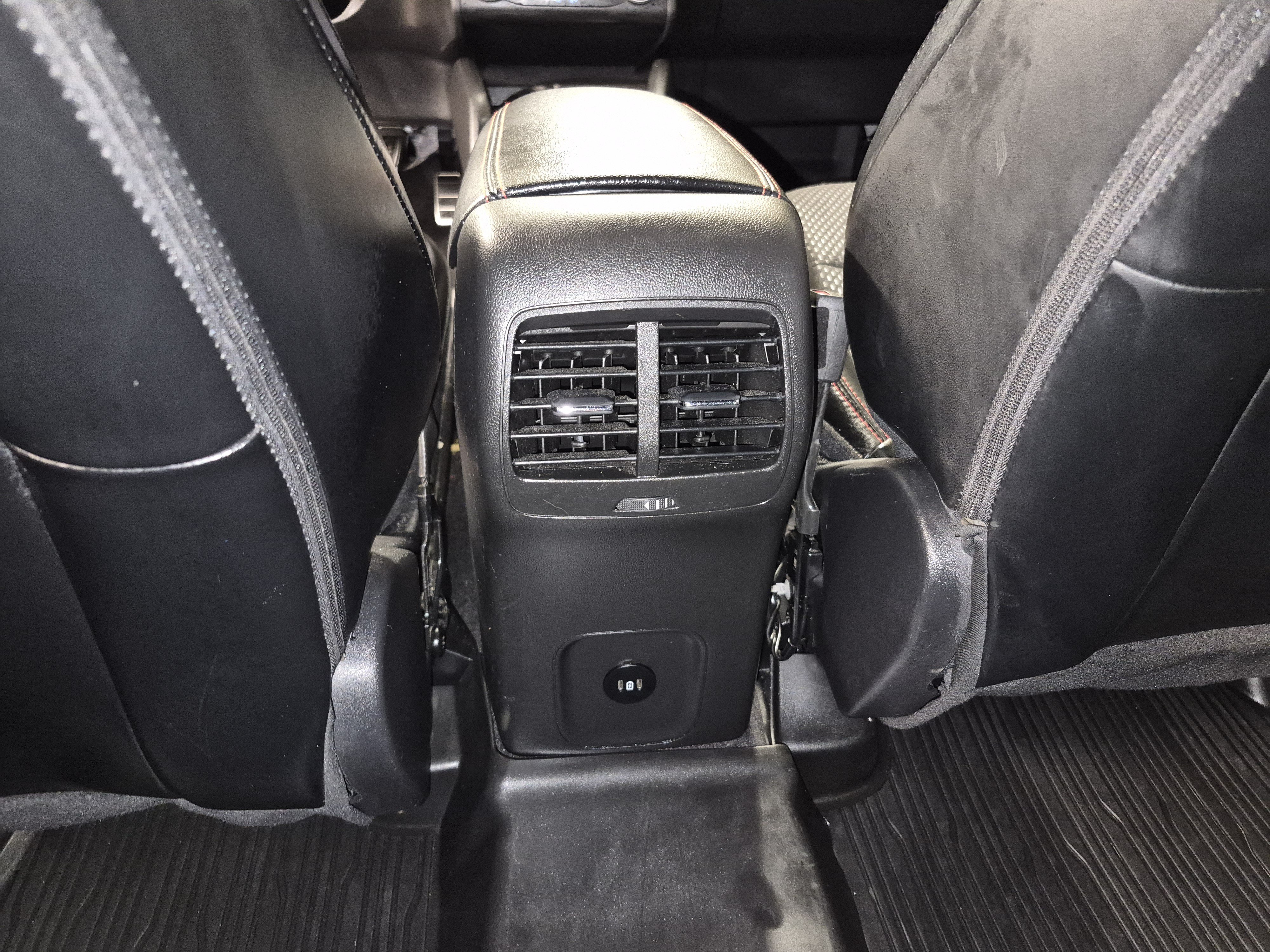 Certified 2024 Ford Escape ST-Line w/ Equipment Group 301A FWD image 21