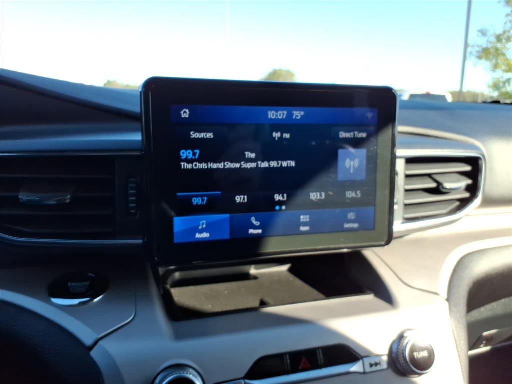 Certified 2024 Ford Explorer XLT w/ Equipment Group 202A image 18