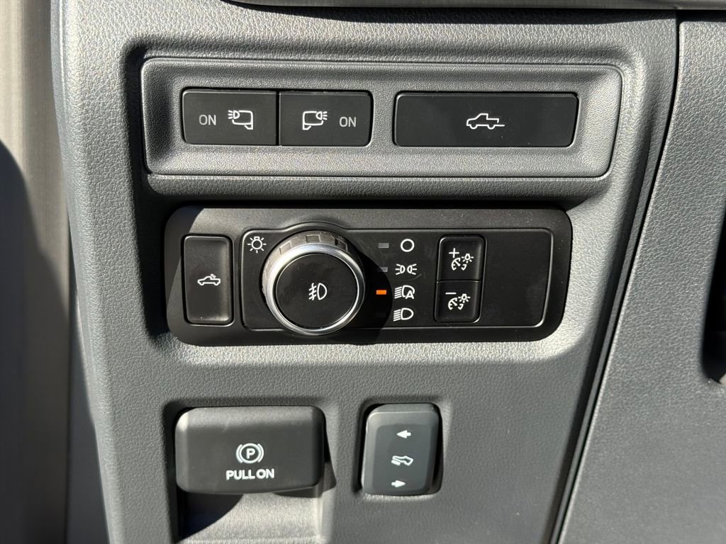 Certified 2023 Ford F150 Lariat w/ Equipment Group 502A High image 30