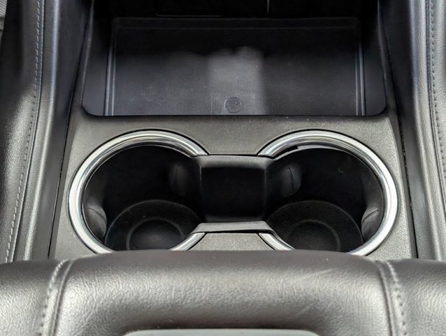 Used 2022 Chevrolet Tahoe Z71 AWD/4WD image 6