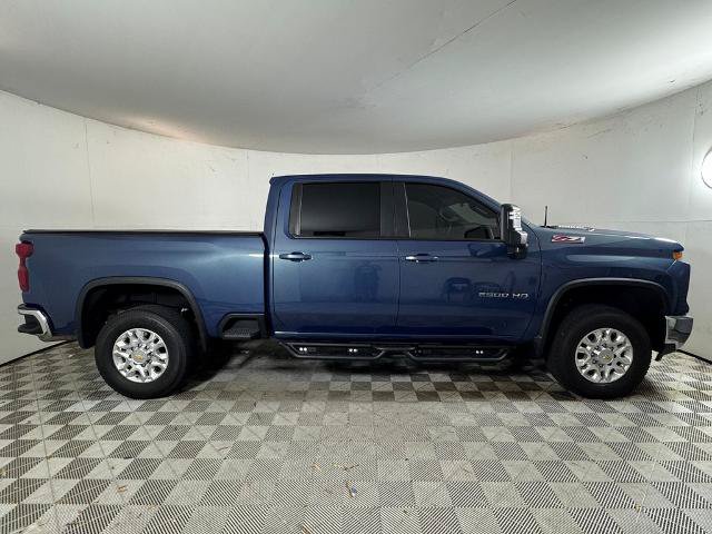Used 2025 Chevrolet Silverado 2500 LT w/ Leather Package AWD/4WD image 2