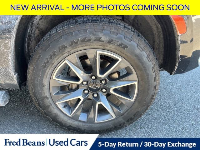 Used 2022 Chevrolet Tahoe Z71 w/ Luxury Package image 17