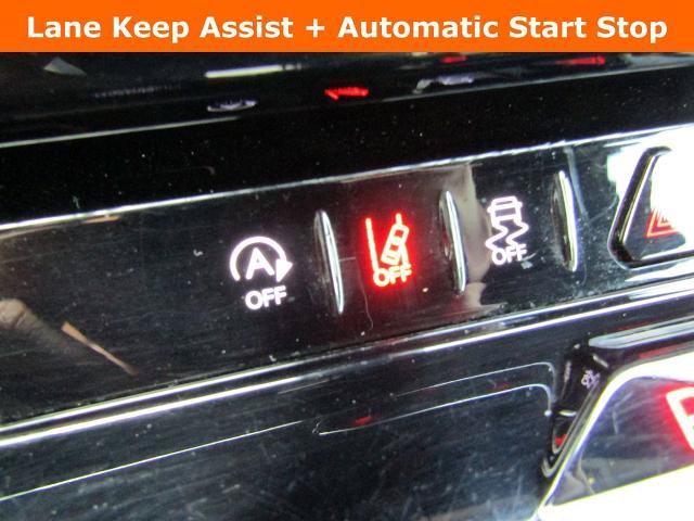 Used 2022 Jeep Wagoneer Series III AWD/4WD image 18