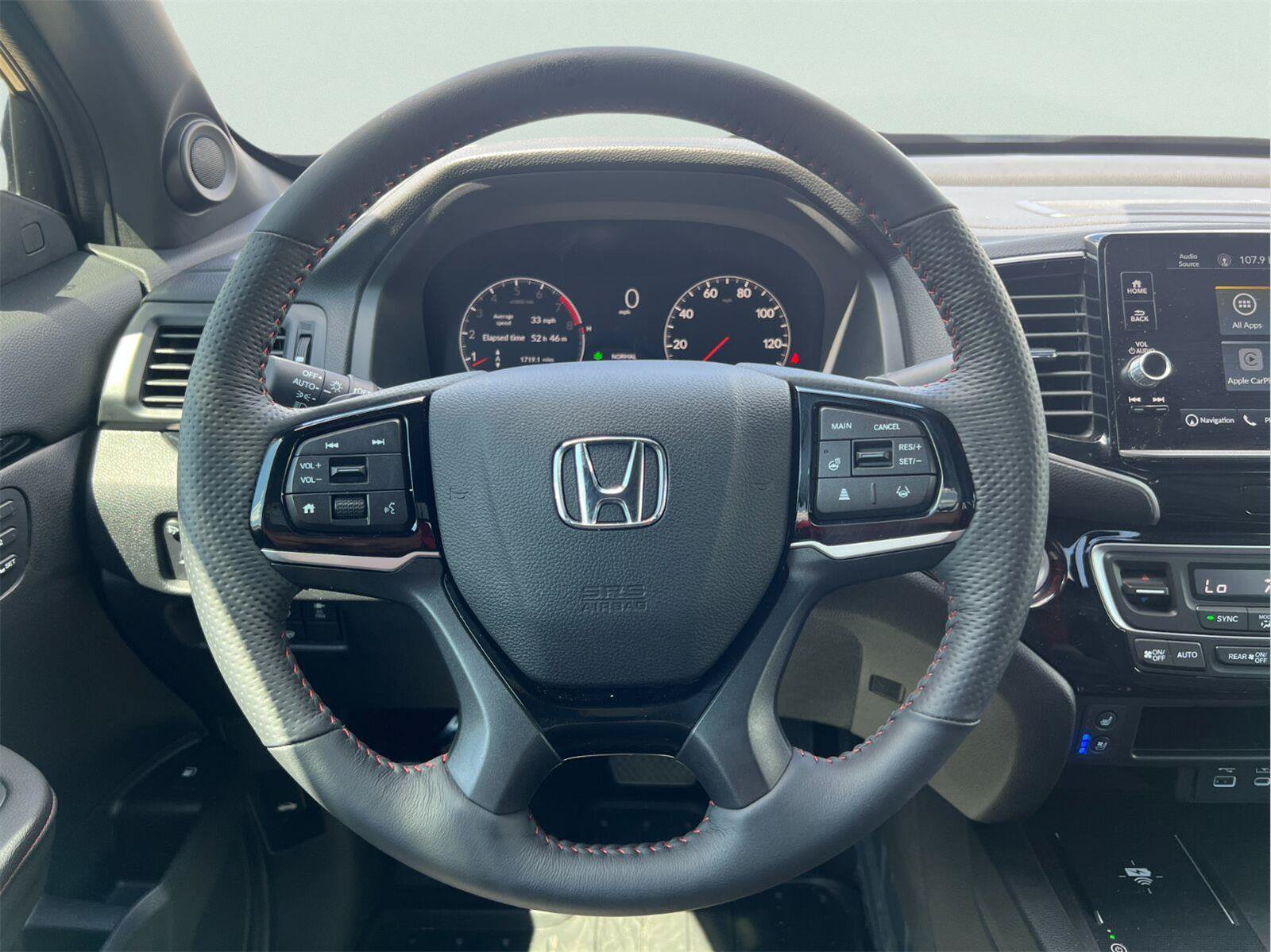Used 2026 Honda Ridgeline Black Edition image 32