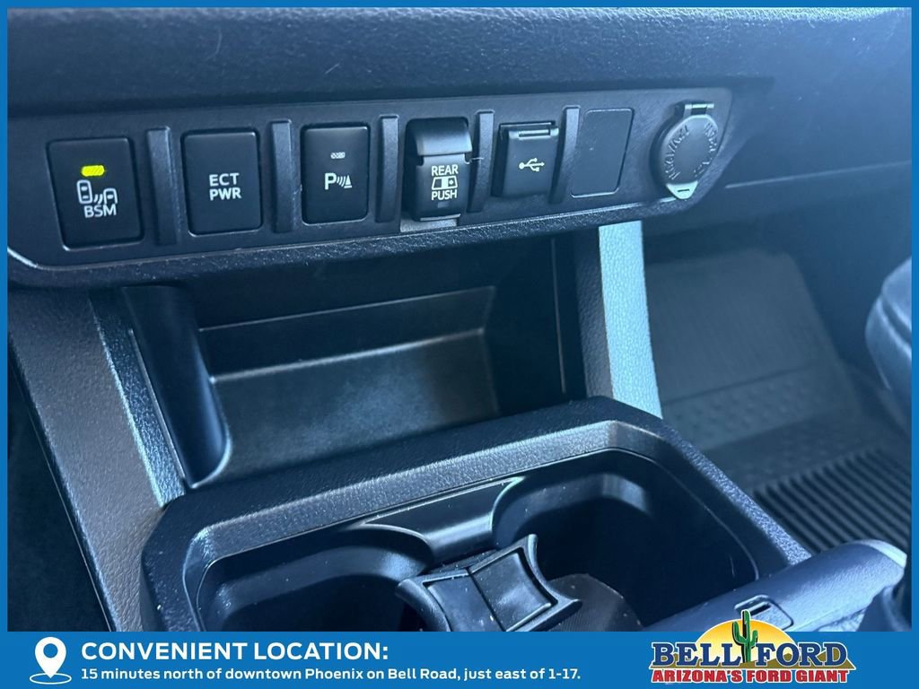 Used 2021 Toyota Tacoma SR5 w/ Trail Edition image 23