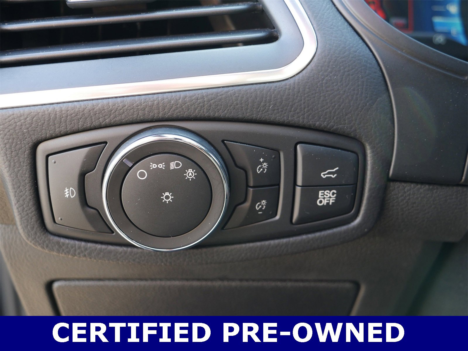 Certified 2022 Ford Edge ST image 13