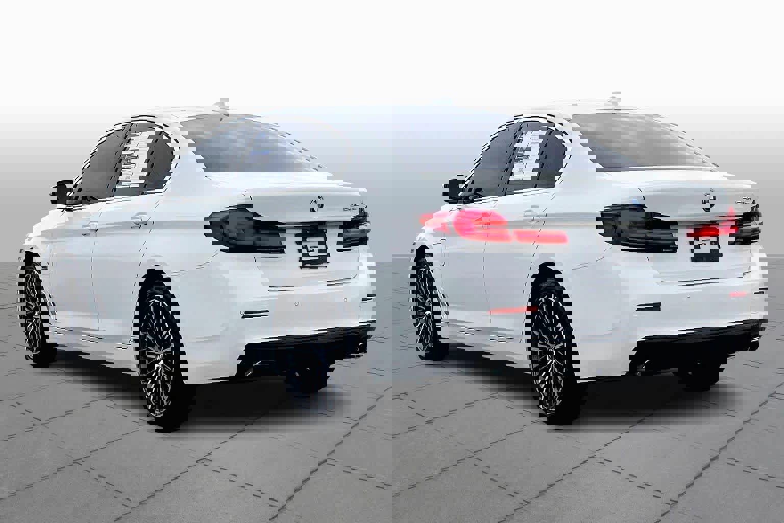 Used 2023 BMW 530e 530e image 2