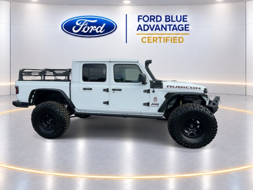 Used 2023 Jeep Gladiator Rubicon w/ Cold Weather Group AWD/4WD image 2