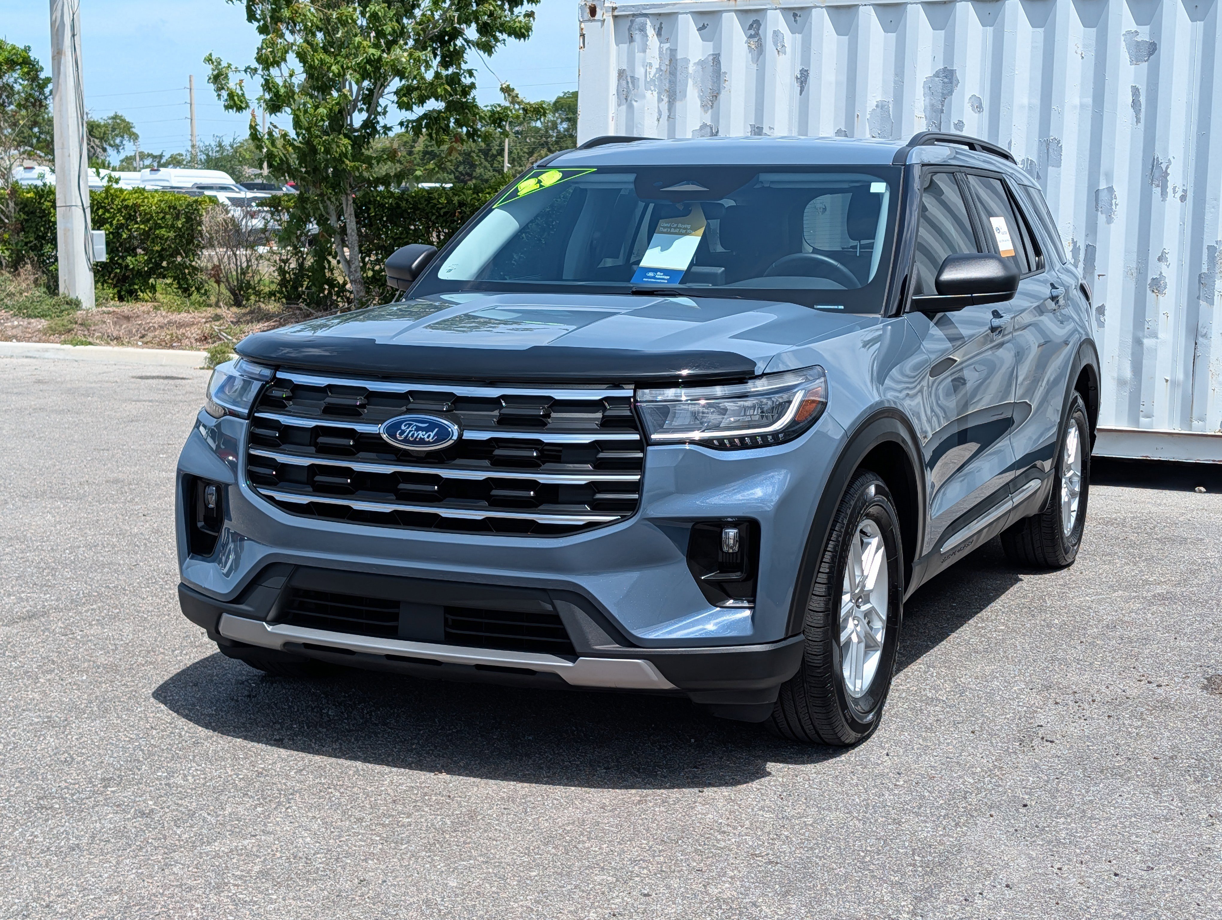 Certified 2025 Ford Explorer Active w/ Active Comfort Package RWD image 7