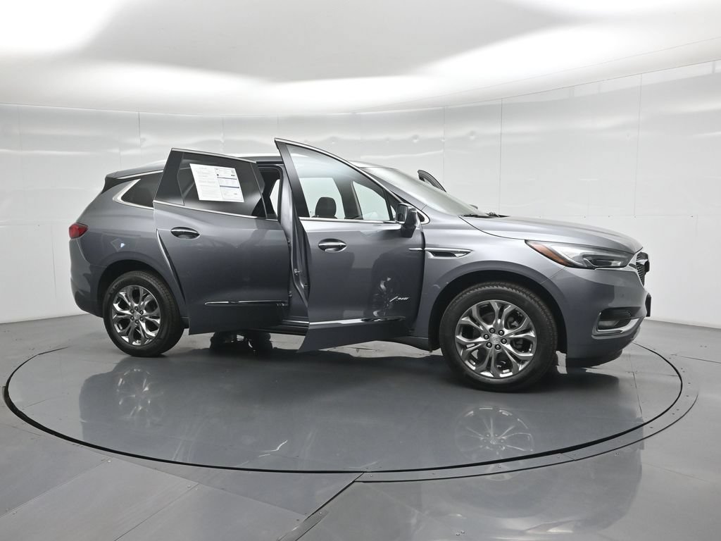Used 2020 Buick Enclave Avenir w/ Avenir Technology Package FWD image 33