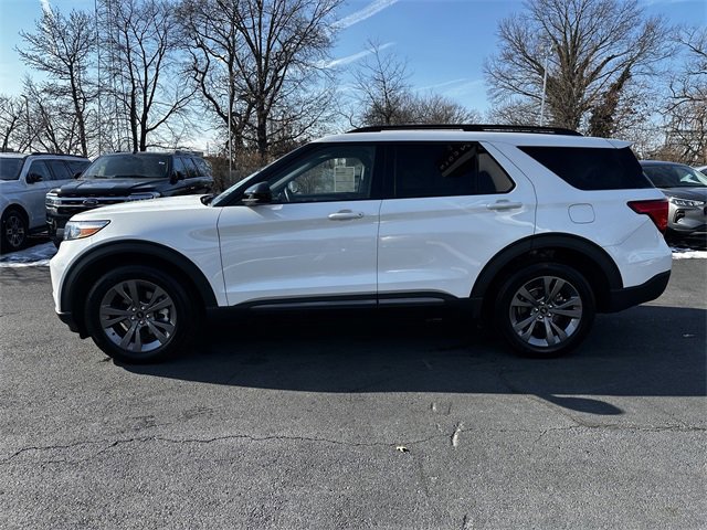 Certified 2022 Ford Explorer XLT w/ Equipment Group 202A image 2