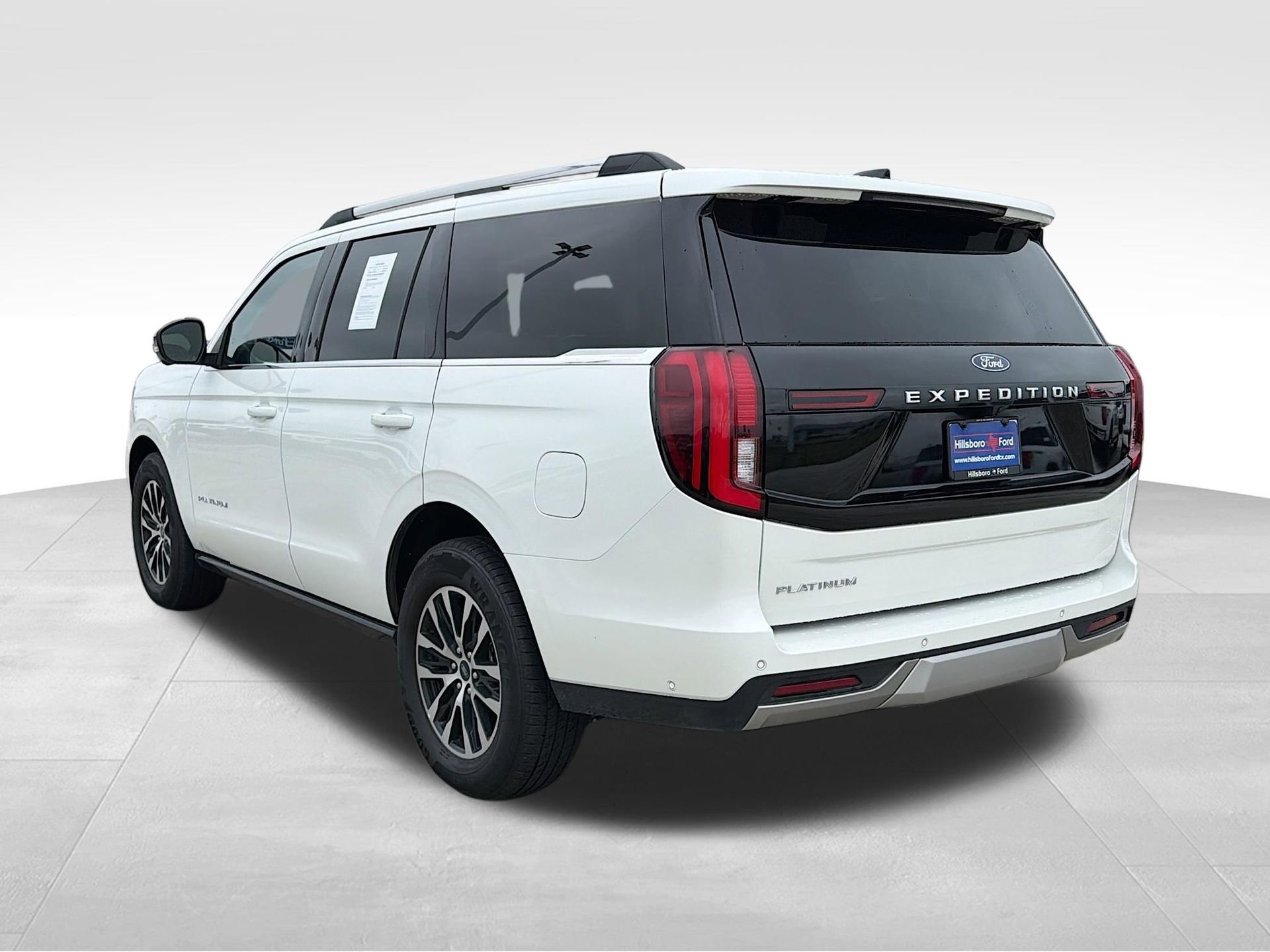 Certified 2025 Ford Expedition Platinum AWD/4WD image 9