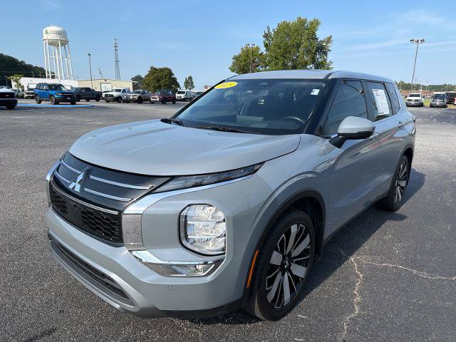 Used 2025 Mitsubishi Outlander SE FWD image 7