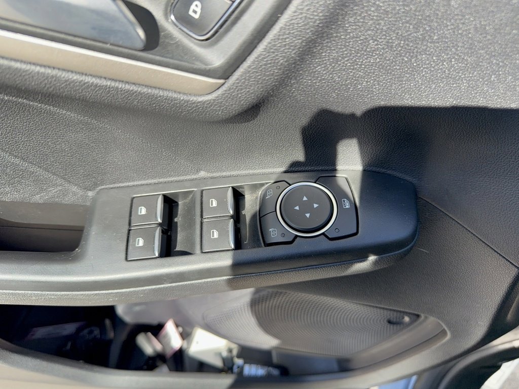 Certified 2022 Ford Escape SEL image 9