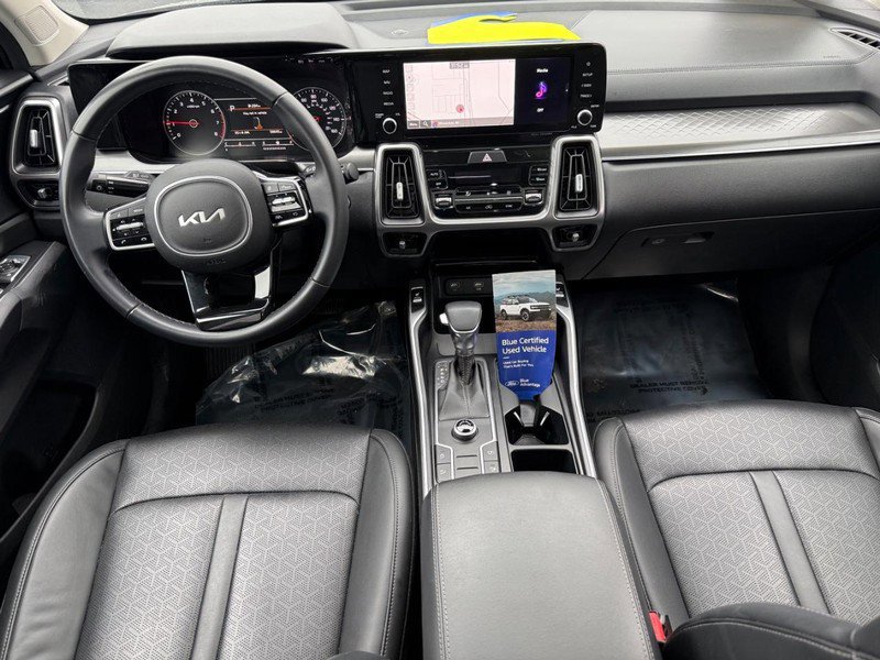 Used 2023 Kia Sorento S w/ Panoramic Sunroof Package image 12