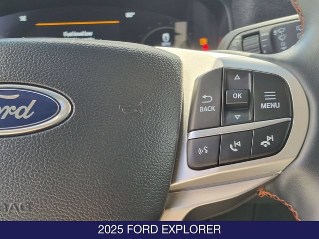 Certified 2025 Ford Explorer Active AWD/4WD image 21