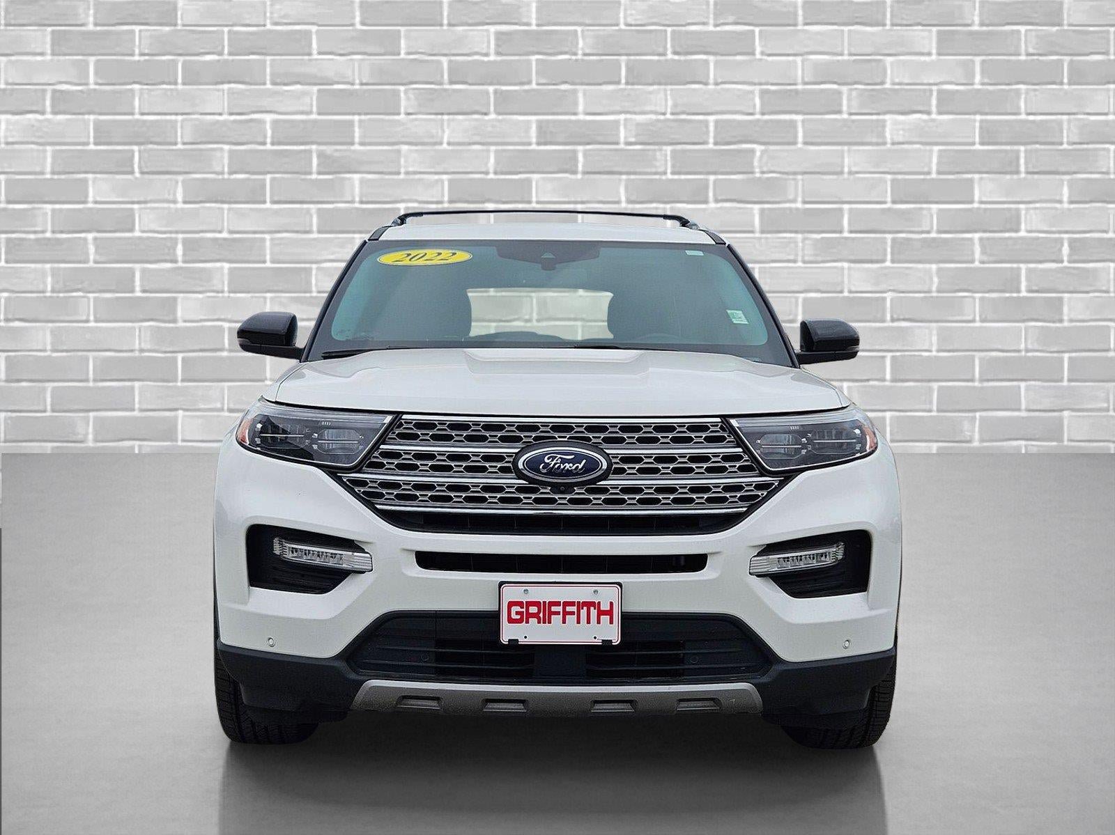 Certified 2022 Ford Explorer Limited w/ Equipment Group 301A RWD image 2