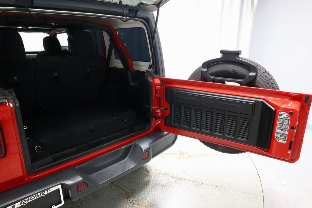 Used 2021 Jeep Wrangler Unlimited Sahara image 12