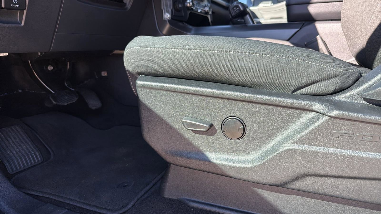 Certified 2024 Ford F150 XLT w/ XLT Black Appearance Package image 11