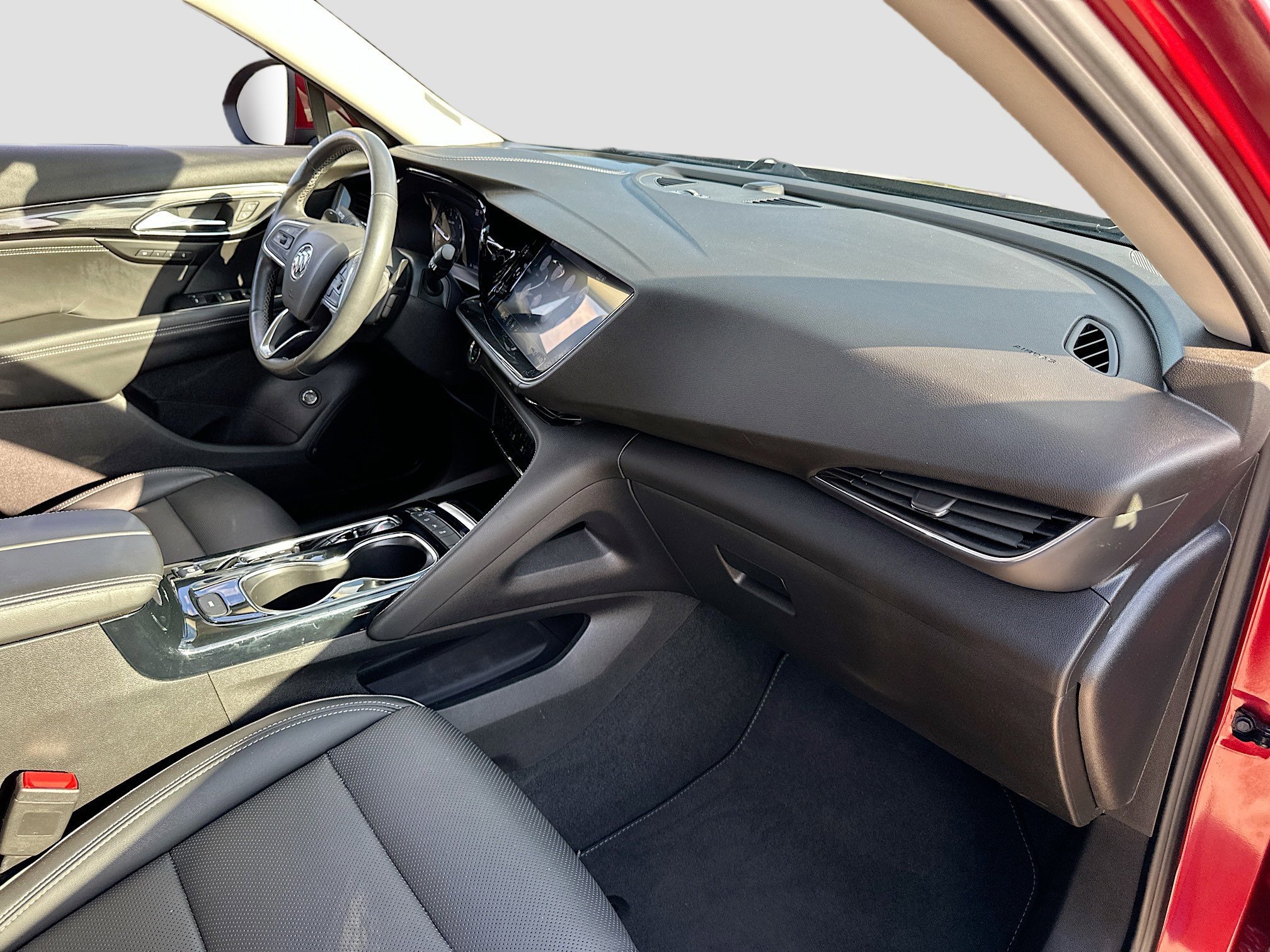 Used 2022 Buick Envision Essence w/ Safety Package image 27