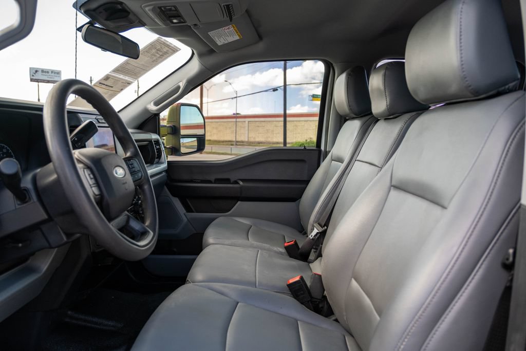 Certified 2025 Ford F250 XL AWD/4WD image 14