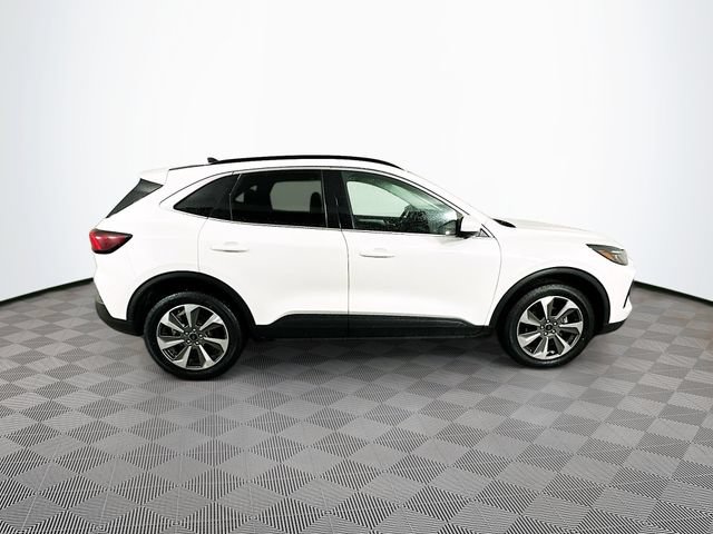Certified 2024 Ford Escape Platinum AWD/4WD image 13