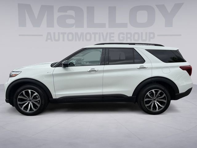 Certified 2023 Ford Explorer ST-Line w/ Class IV Trailer Tow Package AWD/4WD image 2