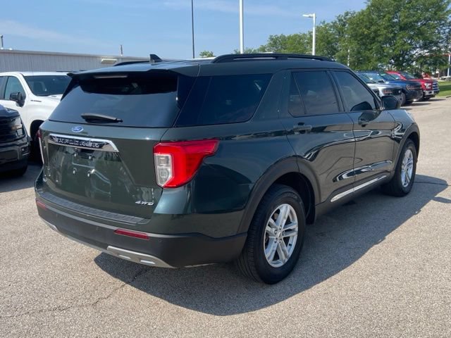 Certified 2024 Ford Explorer XLT w/ Equipment Group 202A AWD/4WD image 3