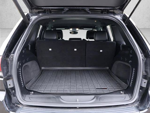 Used 2018 Jeep Grand Cherokee Altitude AWD/4WD image 6