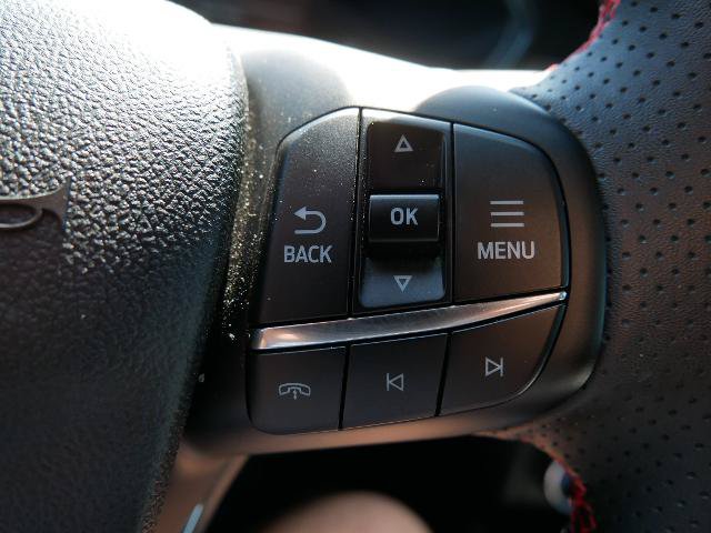 Certified 2025 Ford Escape ST-Line Select AWD/4WD image 26