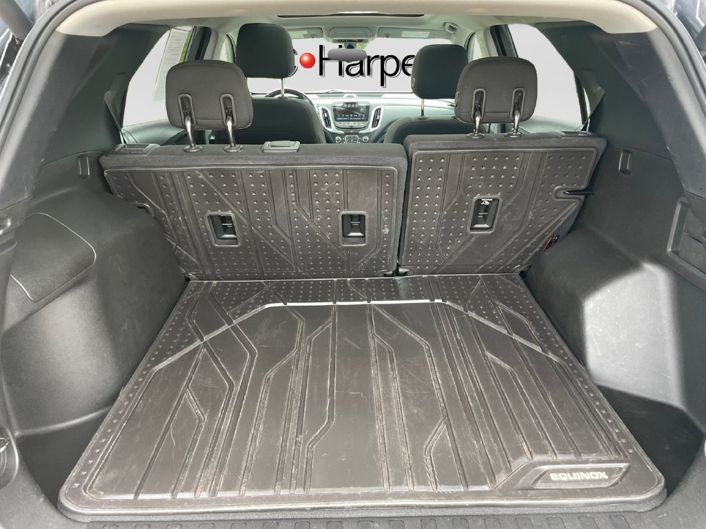 Used 2018 Chevrolet Equinox LT AWD/4WD image 16
