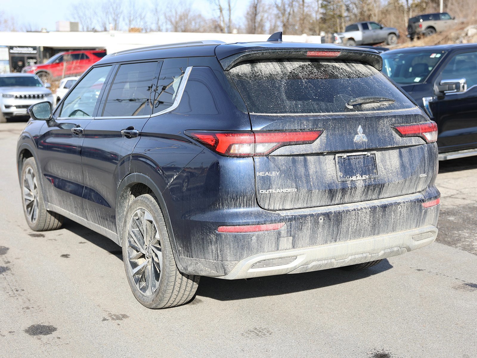Used 2024 Mitsubishi Outlander SEL image 5