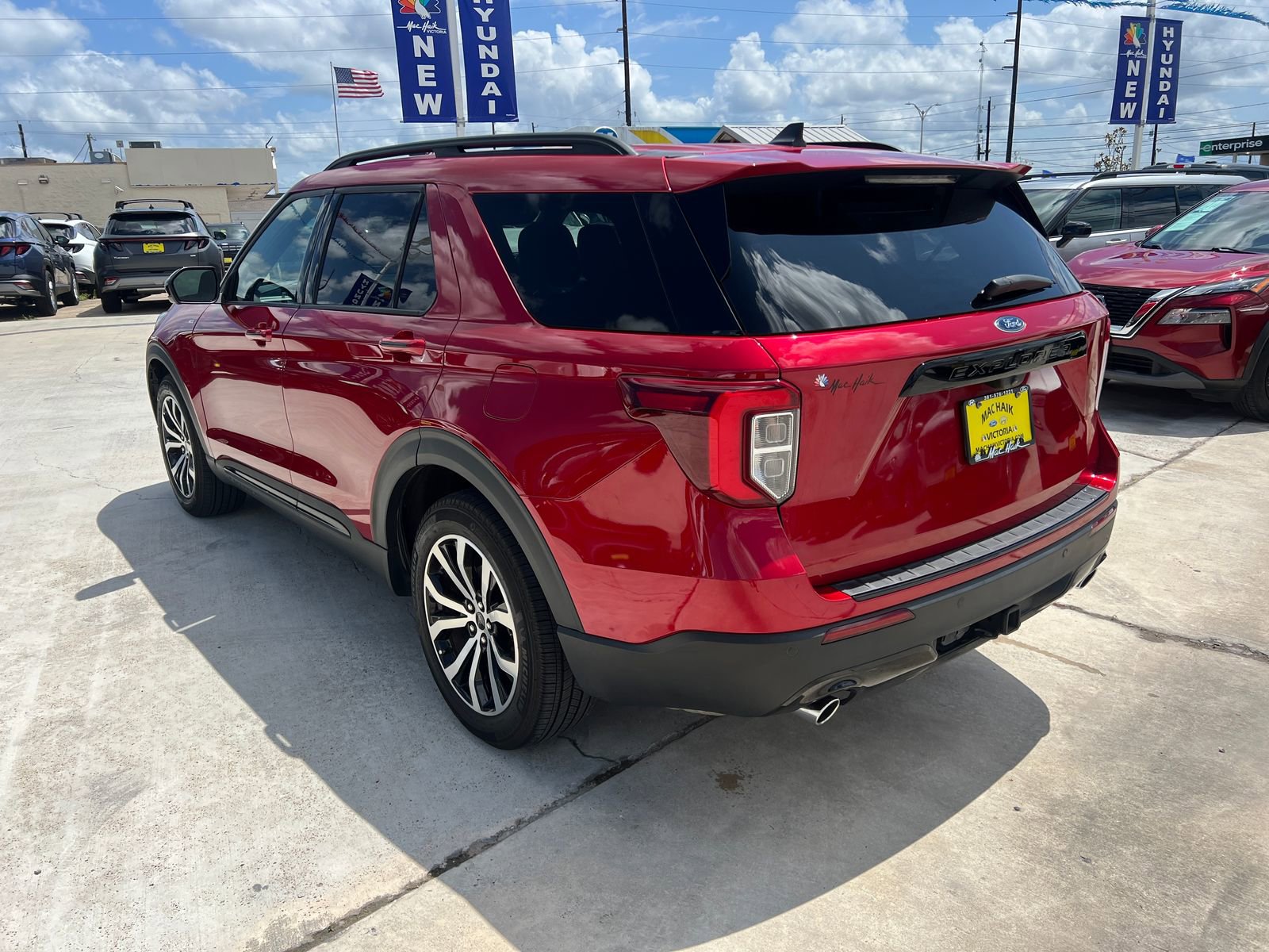 Certified 2023 Ford Explorer ST-Line w/ Class IV Trailer Tow Package RWD image 5