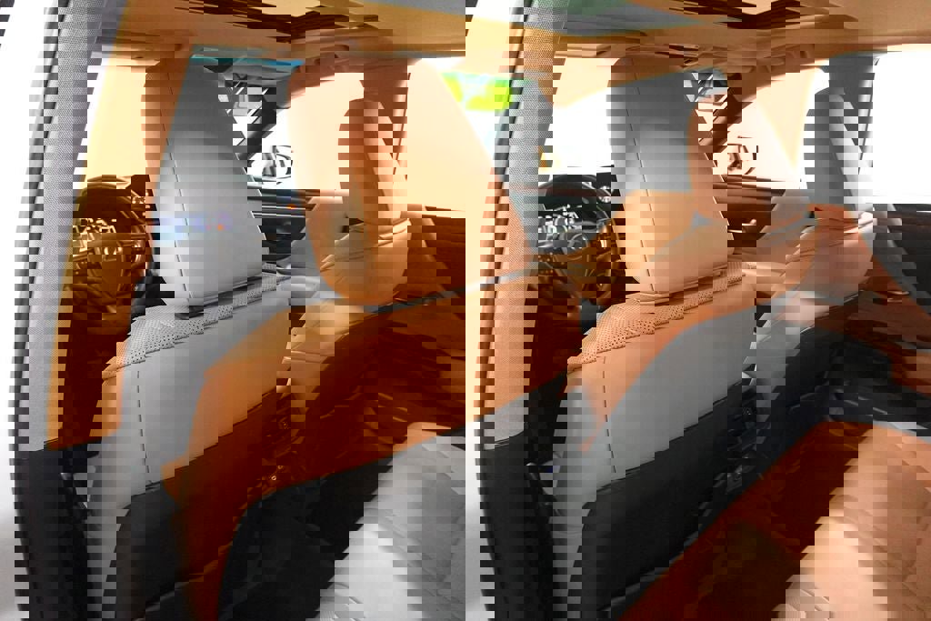 Used 2022 Lexus ES 250 w/ Premium Package image 24