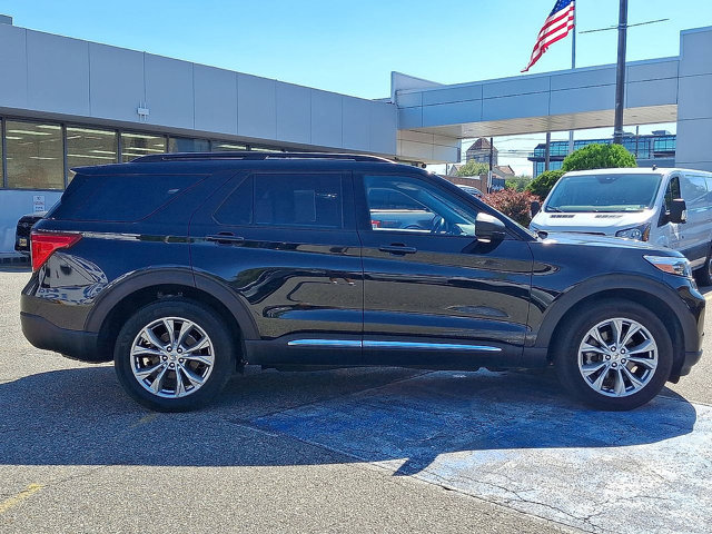 Certified 2023 Ford Explorer XLT w/ Equipment Group 202A AWD/4WD image 26