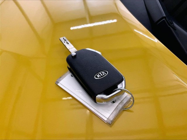 Used 2020 Kia Soul LX FWD image 9