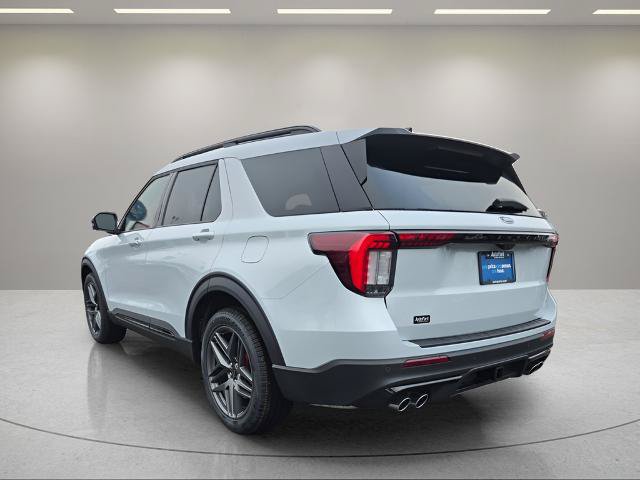 Certified 2026 Ford Explorer ST AWD/4WD image 5