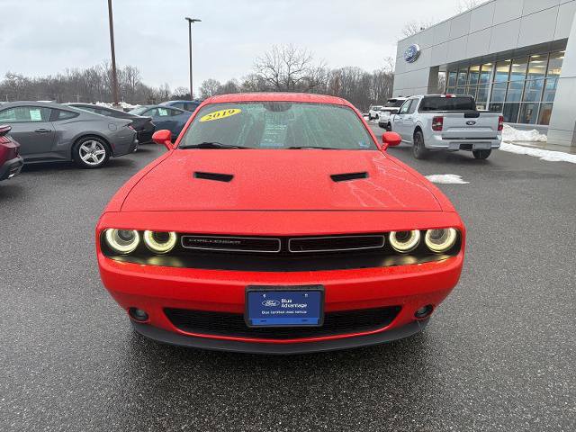 Used 2019 Dodge Challenger SXT w/ Driver Convenience Group image 9