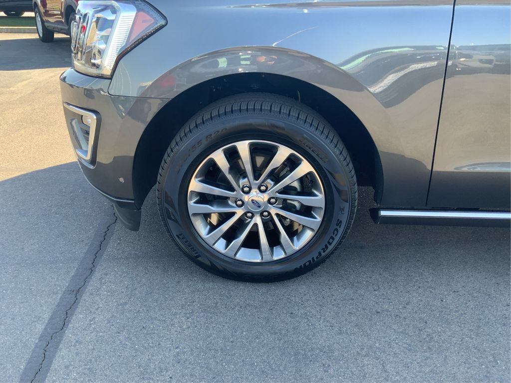 Certified 2018 Ford Expedition Max Limited w/ Equipment Group 301A AWD/4WD image 22