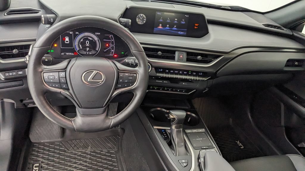 Used 2020 Lexus UX 250h w/ Premium Package AWD/4WD image 4